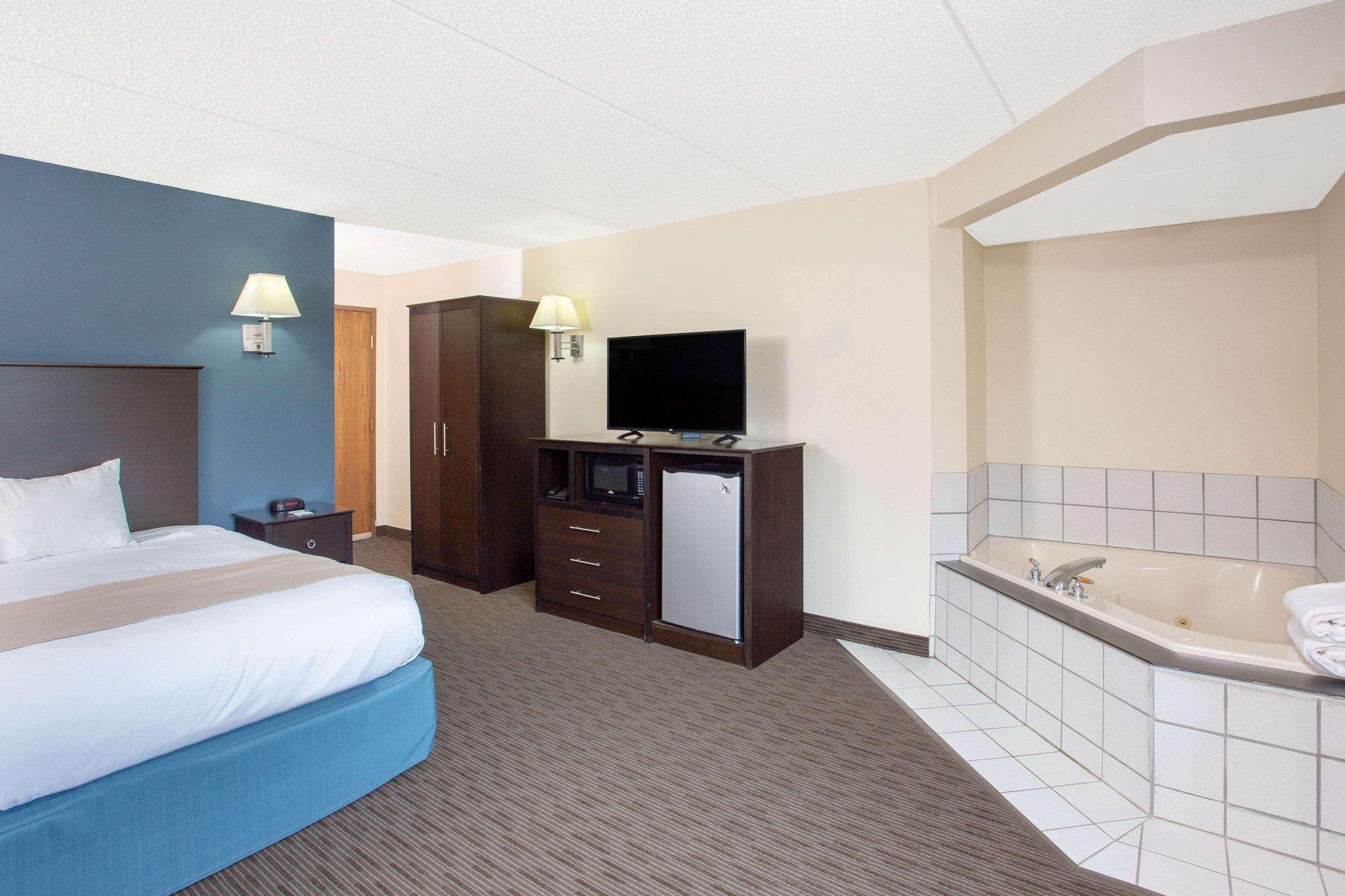 Americinn By Wyndham Green Bay West Exteriör bild
