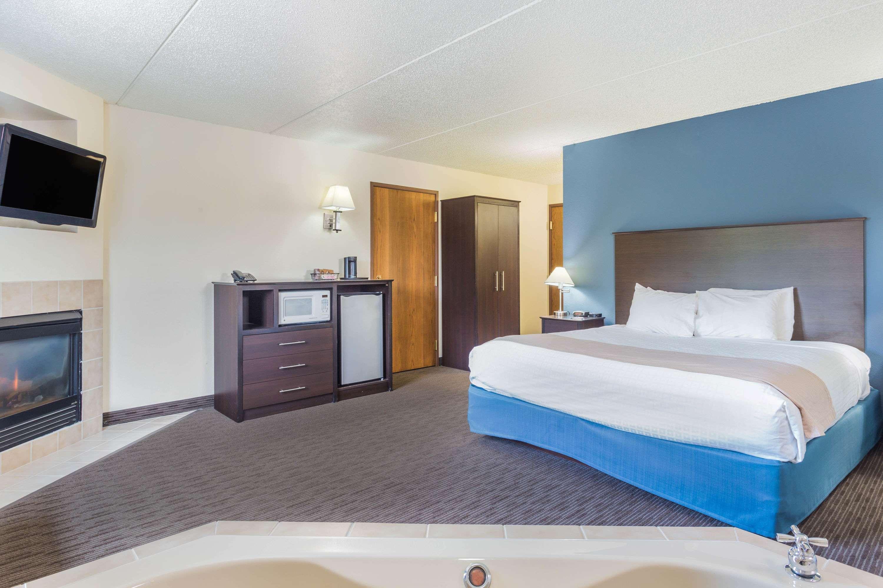 Americinn By Wyndham Green Bay West Exteriör bild